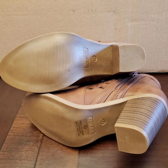 MVE Shoes Stacked Heel Ankle Booties 7.5 - Picture 9 of 11